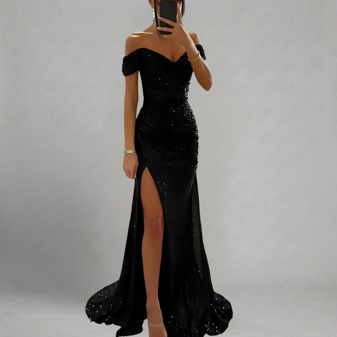 Monika - Cekinowa Suknia Balowa z Odkrytymi Ramionami i Wysokim Rozcięciem