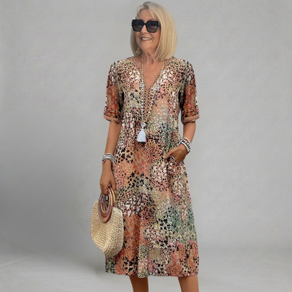 Renata - Sukienka Midi Boho w Abstrakcyjny Wzór z Dekoltem V i Koronkowym Detalem