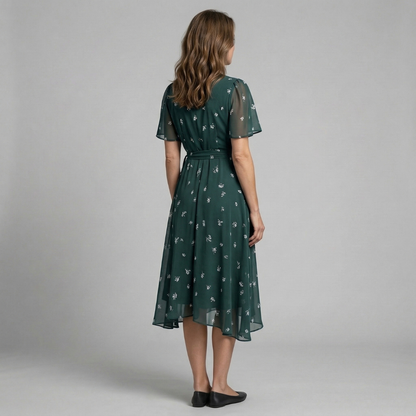 Elara - Elegancka sukienka z dekoltem V