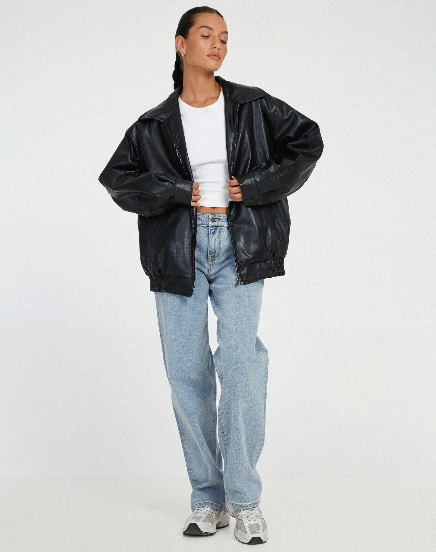 Roksana women's oversized spring bomber jacket in stylish design and vibrant color, perfect for casual outings and transitional weather. 4