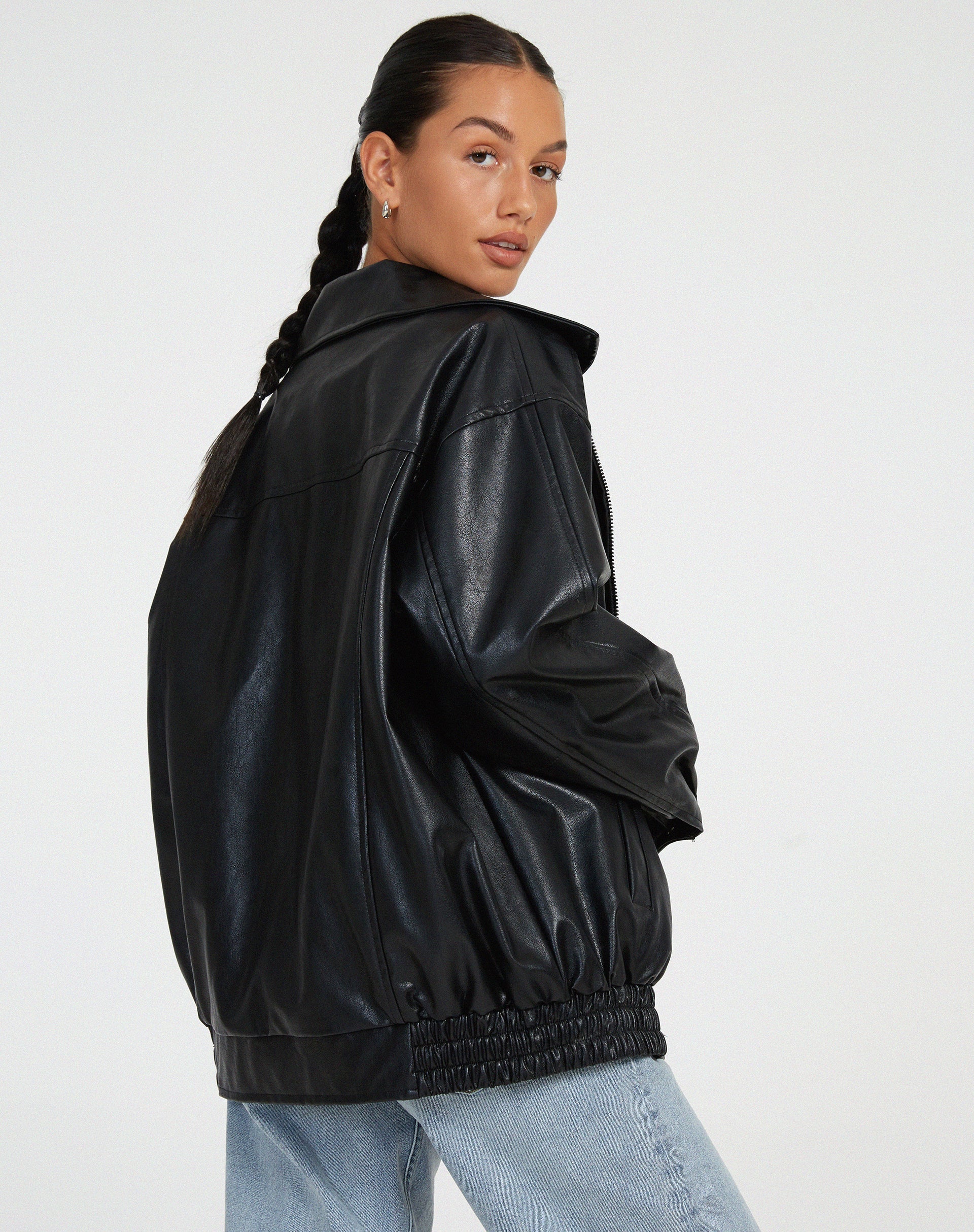 Roksana women's oversized spring bomber jacket in stylish design and vibrant color, perfect for casual outings and transitional weather. 7
