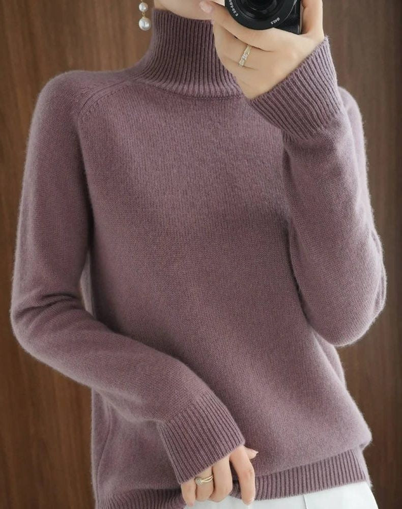 Klaudia | Sweter z golfem i prążkowanymi mankietami