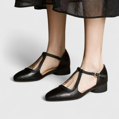 Kordelia | Retro pumps met gevlochten bandje