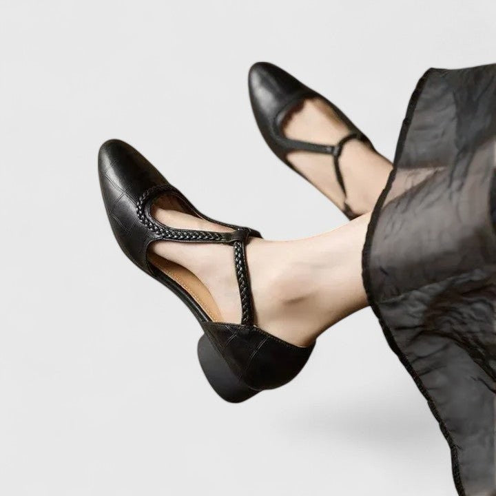 Kordelia | Retro pumps met gevlochten bandje