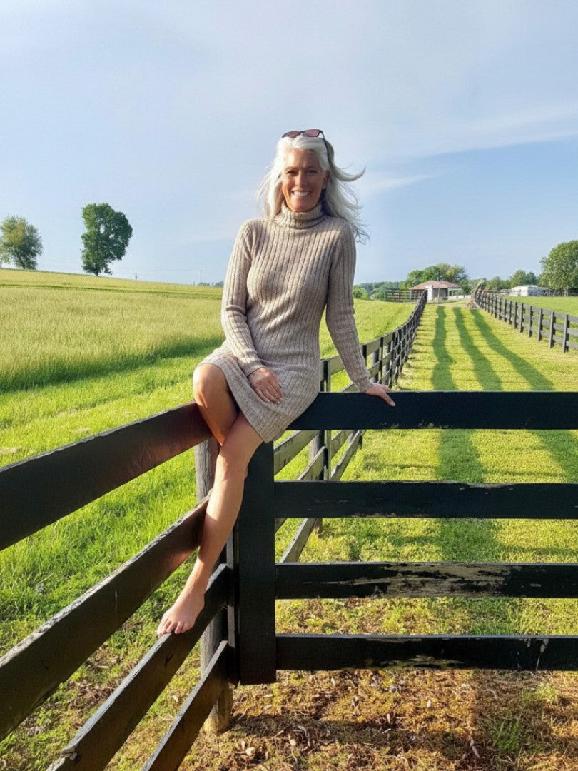 Urszula | Sukienka z golfem i prążkami