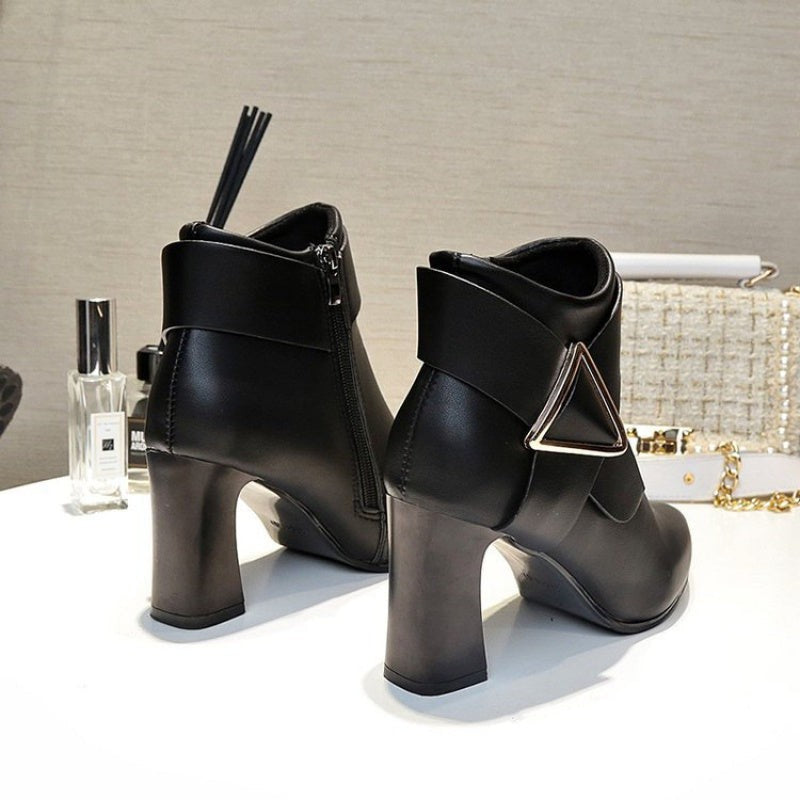 Zara | Botki ze spiczastym noskiem